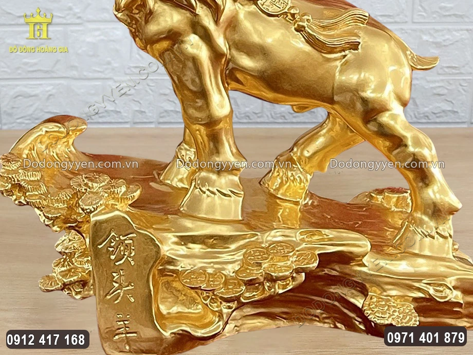 Chữ H&aacute;n mang &yacute; nghĩa l&agrave; người dẫn đầu